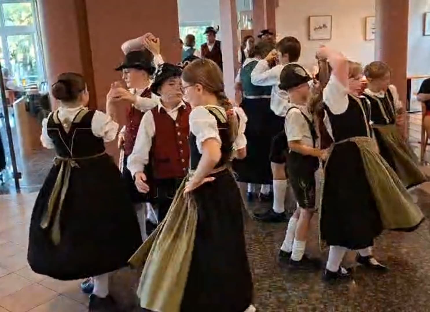 Kindertanz- und Plattlerprobe