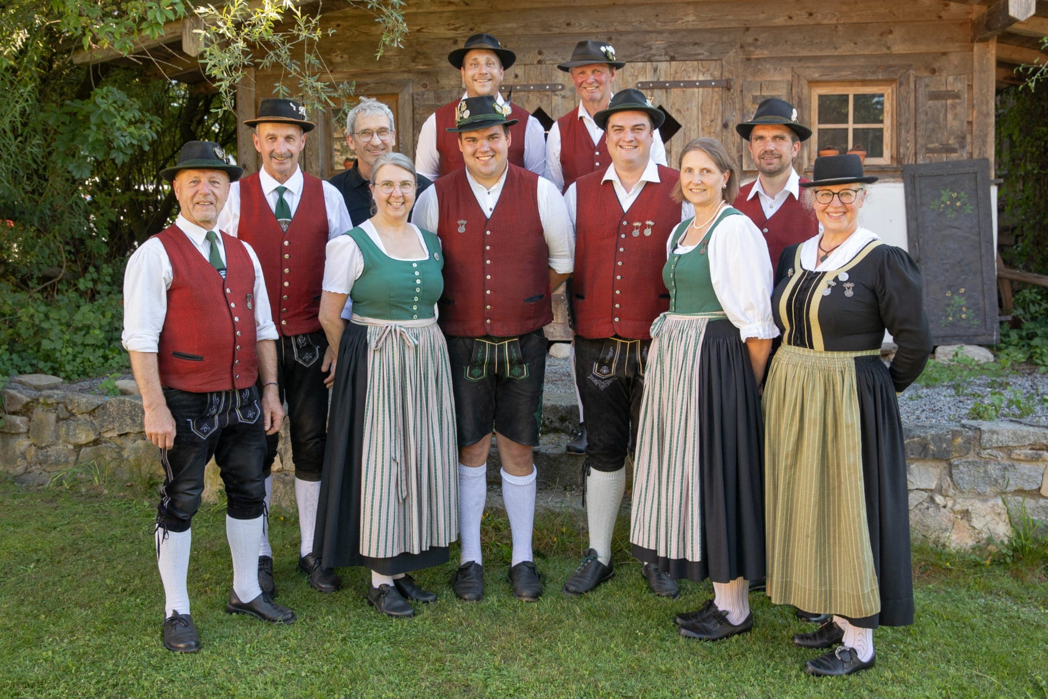 Die Vorstandschaft vom Heimat- und Trachtenverein Kellberg