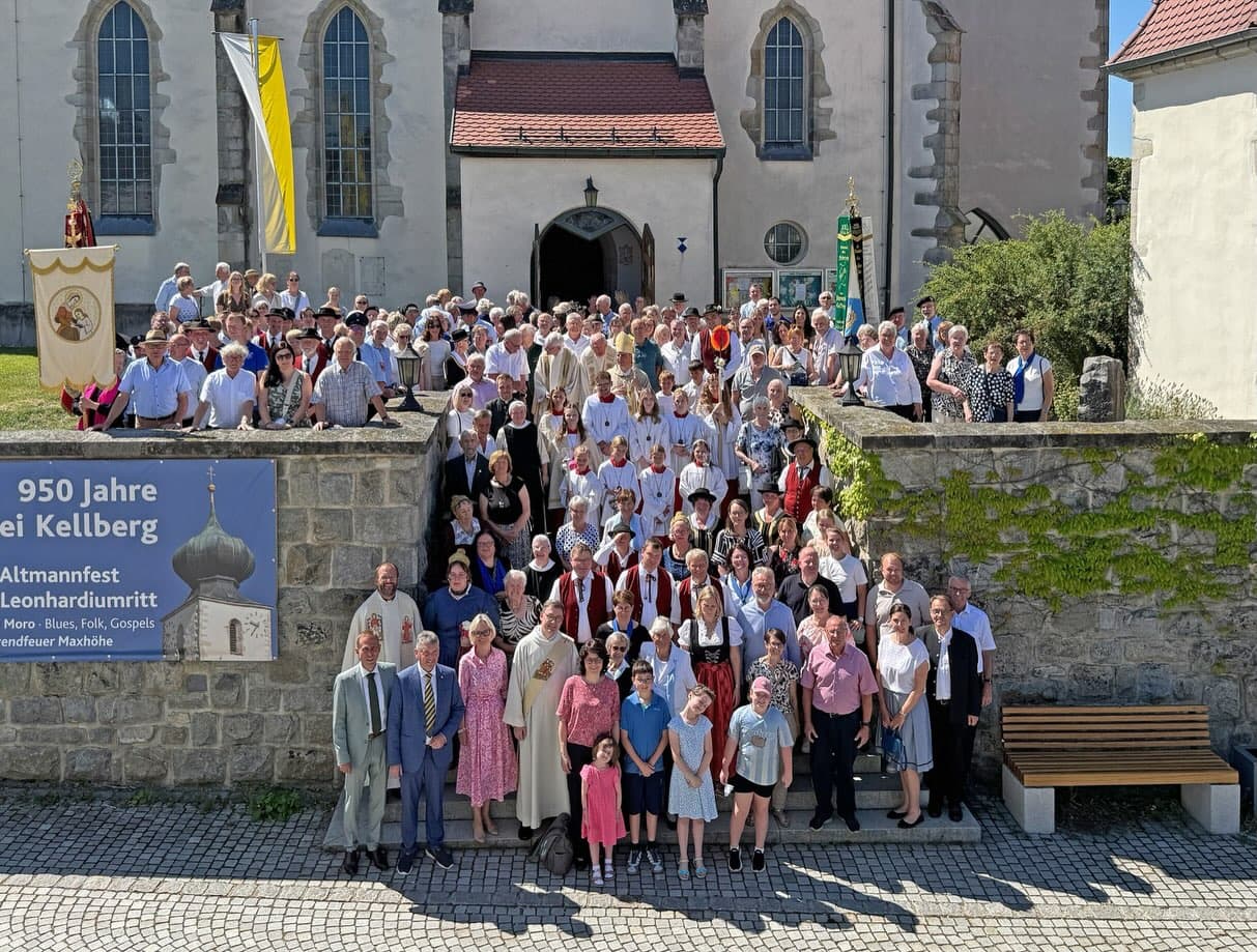 Festzug 950 Jahre Pfarrei Kellberg Gestern, den 9.8.2026, haben wir gemeinsam 950 Jahre…