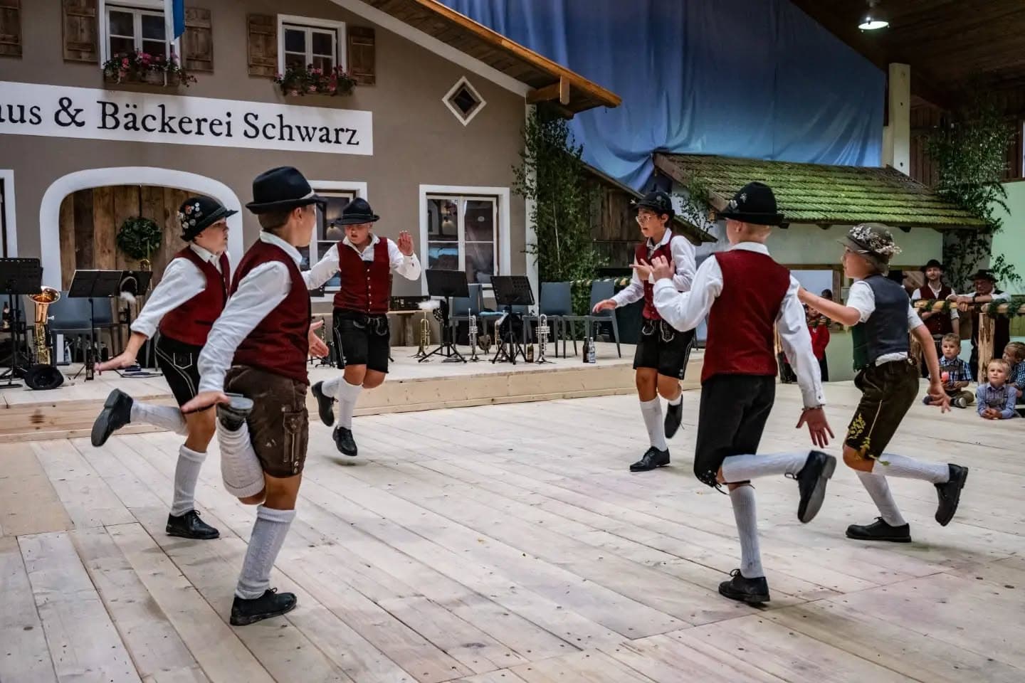 Kindertanz- und Plattlerprobe