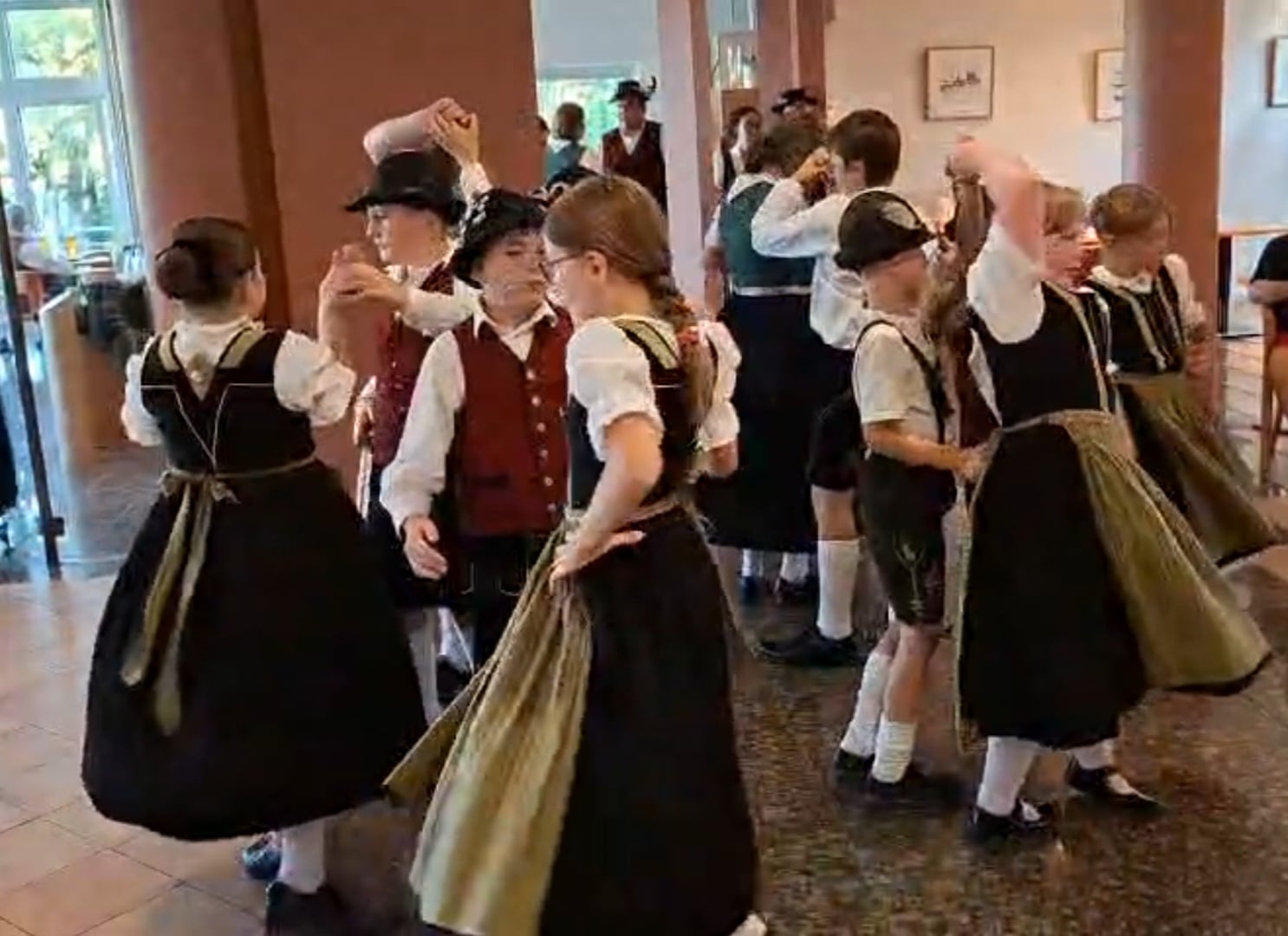 Kindertanz- und Plattlerprobe
