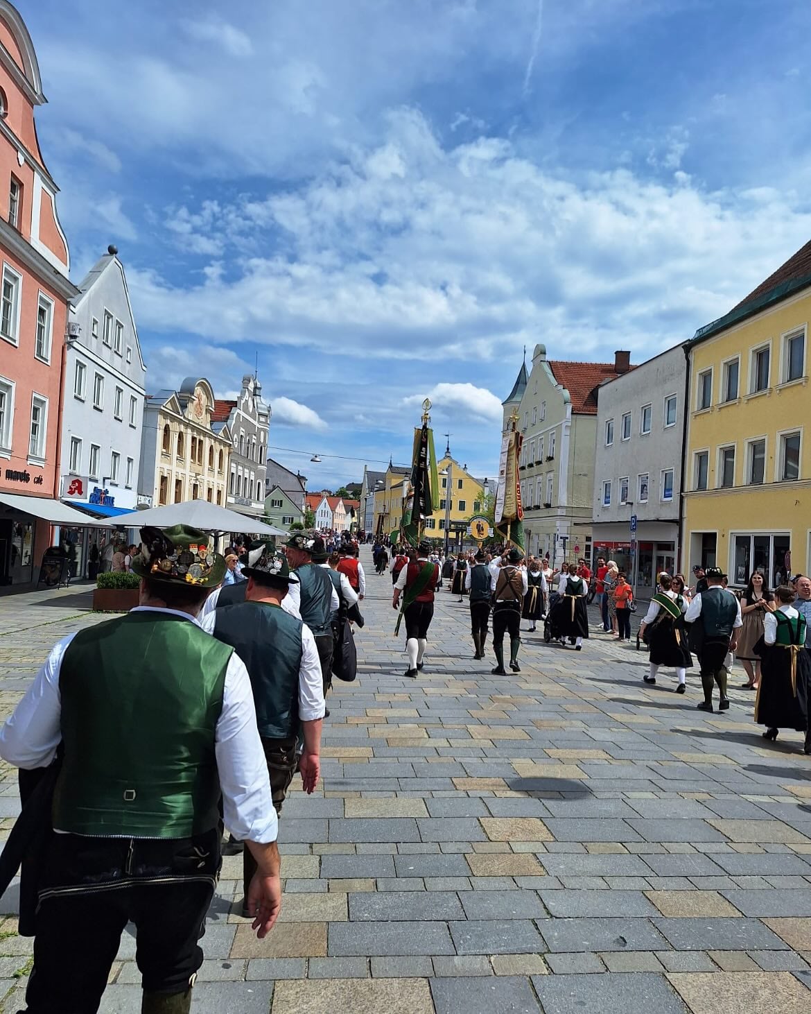 Drei-Gauen-Fest 2025 in Vilsbiburg💃🕺