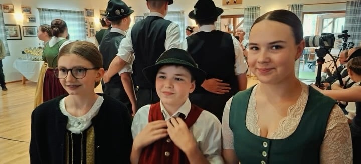 Preisplattln und Dirndldrehn in Unteriglbach