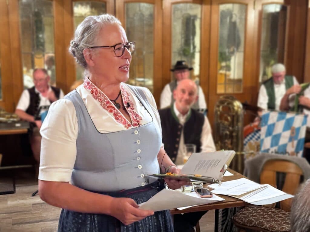 Letzten Freitag fand unser Leongardihoagartn im Gasthaus zum „Grüß Gott“ in Kellberg st…